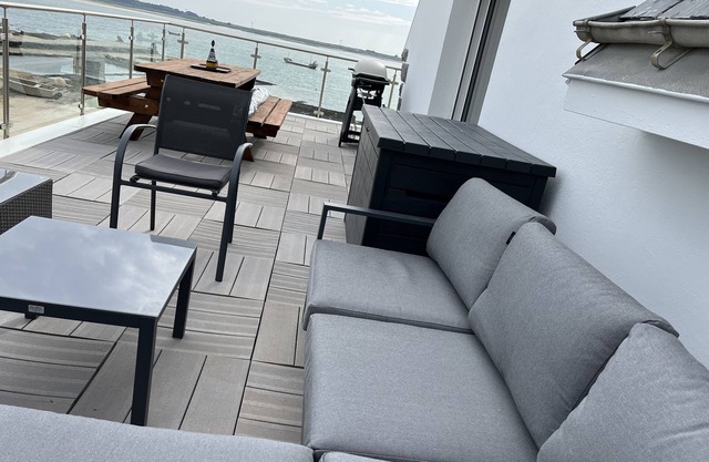 Quiet 130 m2 house with sea view