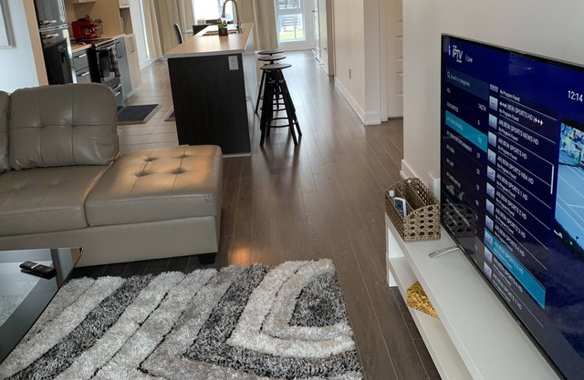 Quiet 2 Bdrm Condo With Backyard deck near Parc de la Gatineau