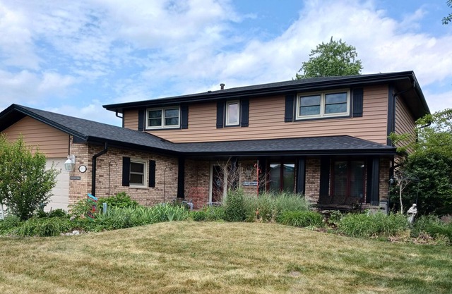 QUIET 4 BEDROOM HOME ON A CUL DE SAC