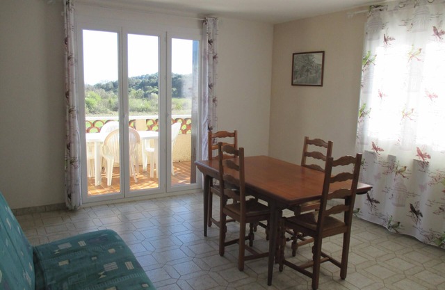 QUIET AND GREEN APARTMENT(Air-conditioned)