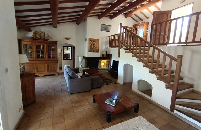 Quiet and sunny Villa