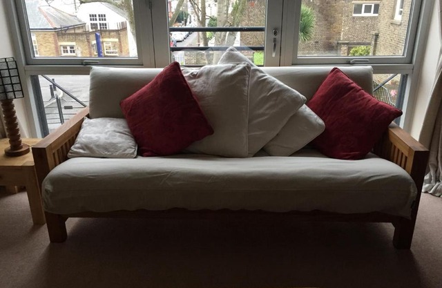 Quiet Hideaway central Ramsgate with parking.