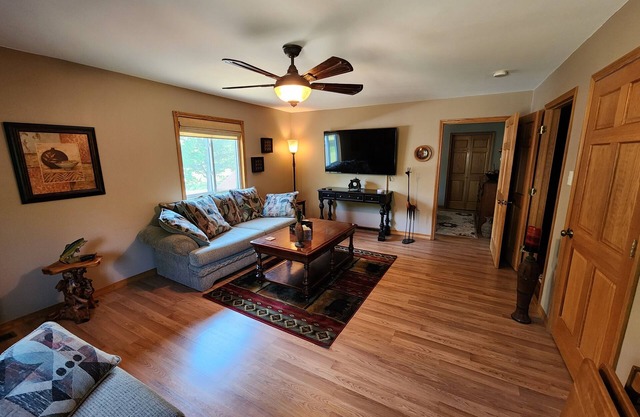 Quiet in the country 4-bedroom upper level house in lovely Kalkaska with WiFi