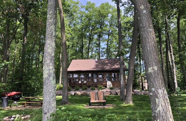 Quiet lake vacation. Northwoods: Crivitz, Twin Bridges, and Peshtigo River area