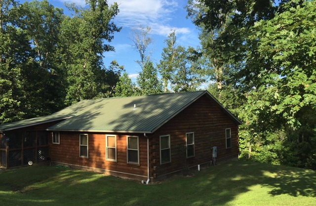 Quiet, Peaceful Log Cabin in the Daniel Boone National Forest