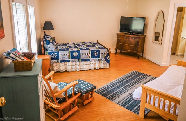 Quiet Studio close to all that Coastal Maine has to offer!