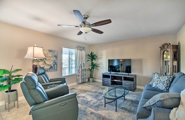 Quiet Sun City Home w/Patio, Community Pool!
