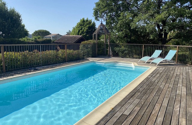 Quiet villa 6 persons with swimming pool