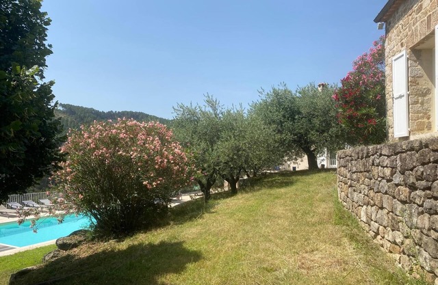 Quiet villa with pool, ideal for families