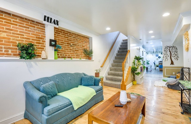 Quirky Baltimore Townhome ~ 2 Mi to Inner Harbor