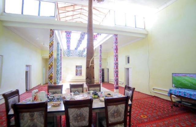 Qutlug Qadam Guest House