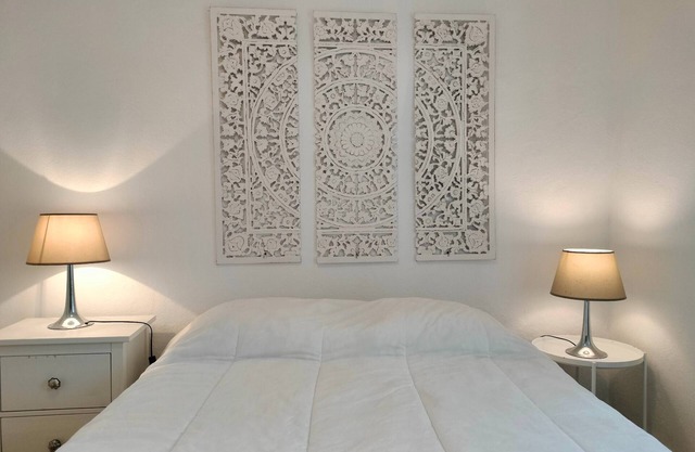R3 - Oporto House Village