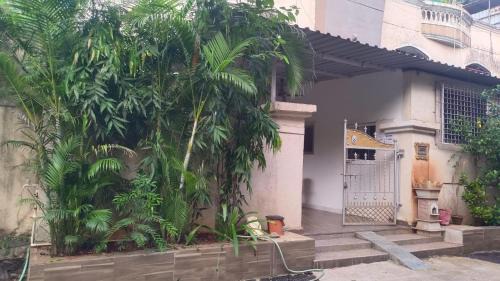 Raj Guest House