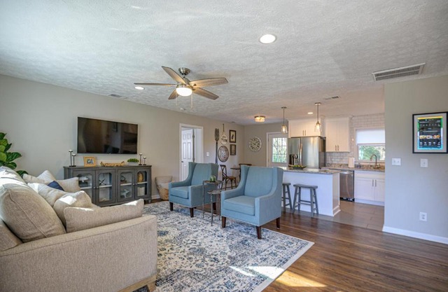 Ranch Style Home & Plenty Of BKYD Space Near KSU