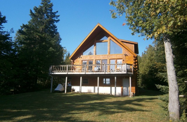RANGELEY LAKE PRIVATE LAKE FRONT HOME