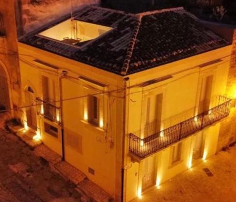 Re barocco Centro storico Scicli a 5 min dal mare