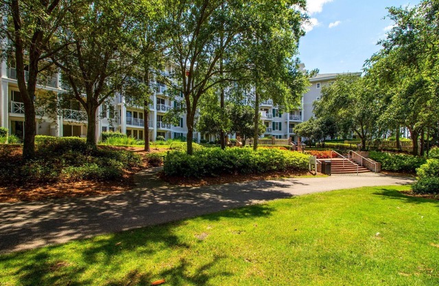 Recently Renovated 4th Floor Studio w/2 King Beds, Kitchenette, and Modern Comfort at Sandestin Golf and Beach Resort!