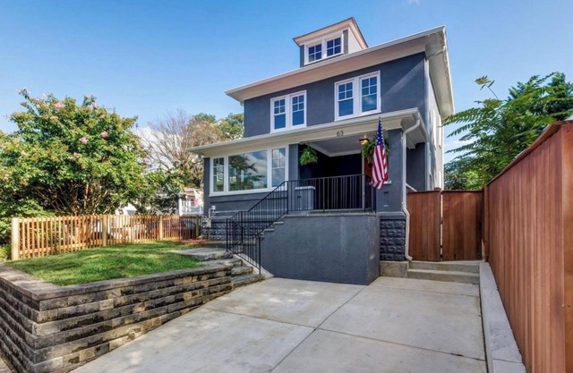Recently Renovated Annapolis Home - Conveniently Located