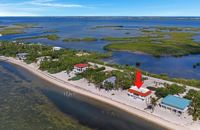 Recently renovated oceanfront home in Big Pine