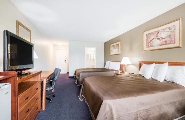Red Carpet Inn