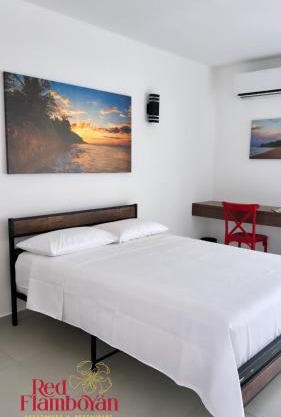 Red Flamboyan Guesthouse and Restaurant
