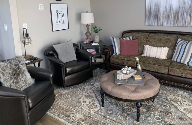 Red Hawk Ranch Unit 2, 15 Minutes from Winter Park Resort and Granby Ranch, with private fishing