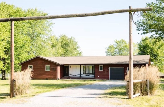 Red House at Rend Lake
