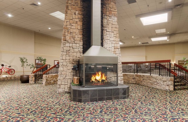 Red Lion Hotel & Conference Center Cheyenne