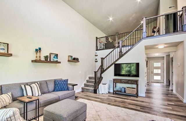 Red Lodge Home w/Patio ~ 1 Mi from Downtown!