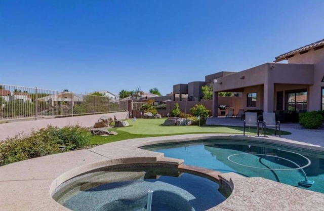 Red Mountain Golf Course Home with Pool/spa heater
