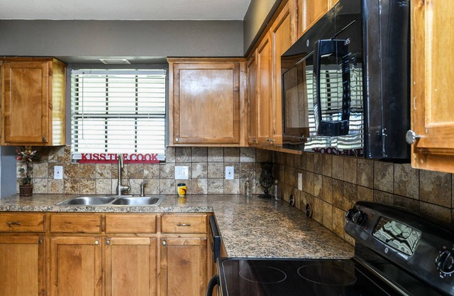 Red Oak Place II