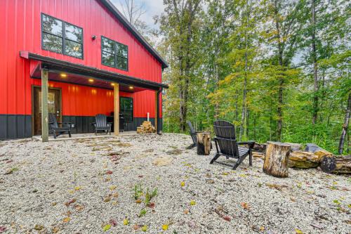 Red River Gorge Barndominium Dog Friendly!
