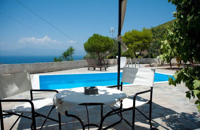 Red Rock Villa Loutraki