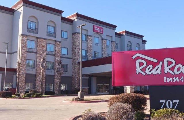 Red Roof Inn & Suites Longview