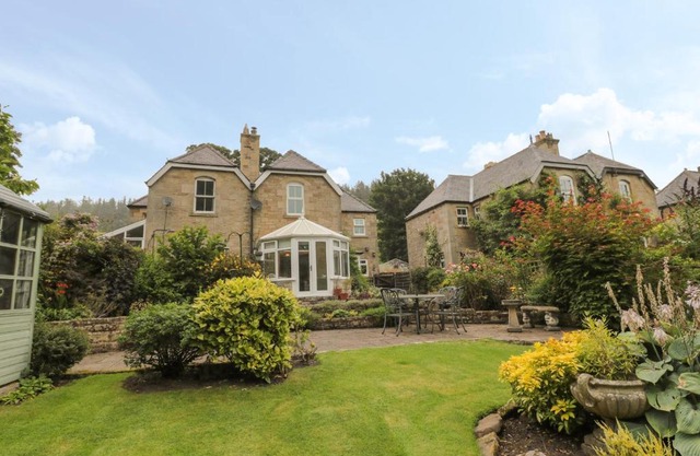 Red Squirrel Cottage, 5 Biddlestone