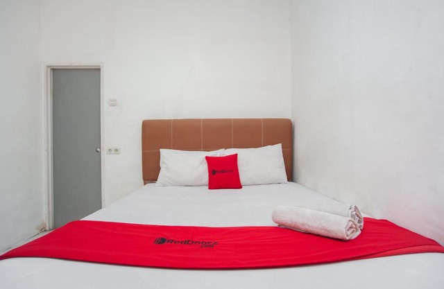 RedDoorz near Jalan Jenderal Sudirman Palembang