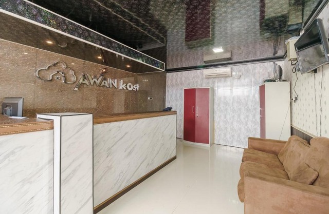 RedDoorz Plus near Palembang Icon Mall 2