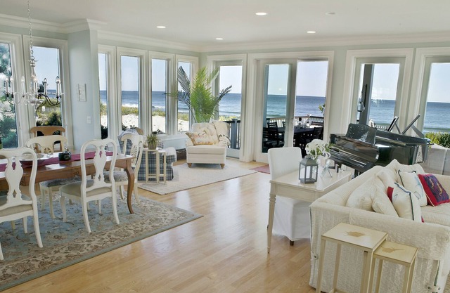 REDUCED RATE- 8/26-9/9 Ocean Front Beautiful Home with Private Beach