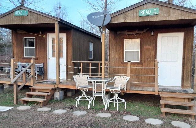 Reed Lake Fishing Cabins