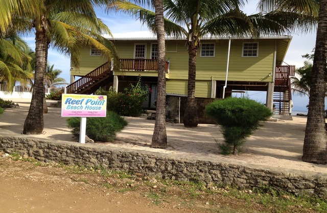 Reef Point Beach House - Ocean Front - 4 Bedroom House