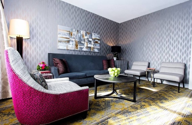 Refined Comfort in Historic Hotel Near The White House & National Mall