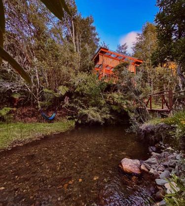 REFUGIO EN EL RI0, Curiñanco