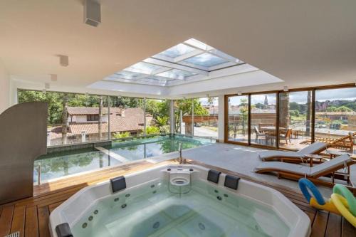 REFUGIO SERENO PRÓXIMO A CATEDRAL DE CANELA