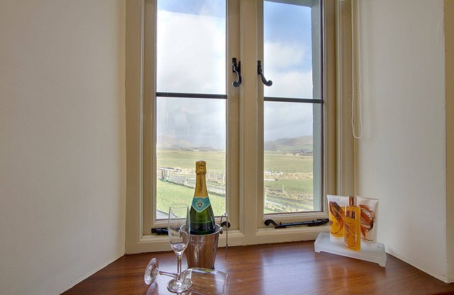 Refurbished Farm Cottage, near Silecroft beach, Cumbrian West Coast, for Two