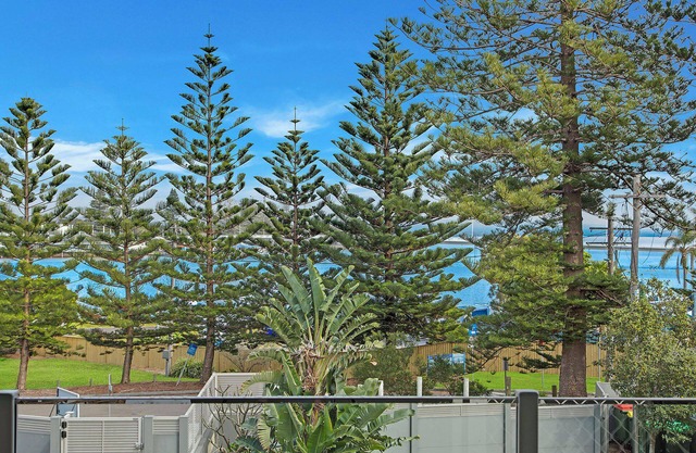 Regency Court 3 - 2 Bedroom Unit