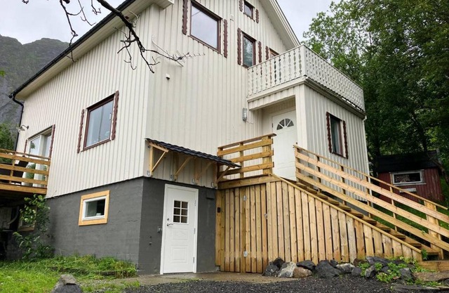 Reine Apartment