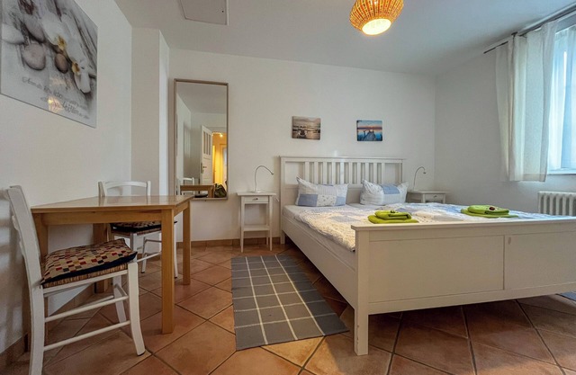 "Relax and Unwind in Our Cozy Elbtal Apartment in Dresden!"