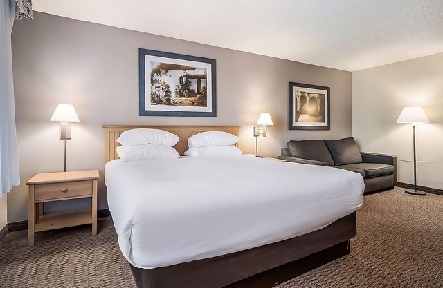 Relax and Unwind in Red Lion Inn & Suites Goodyear Phoenix! Free Parking
