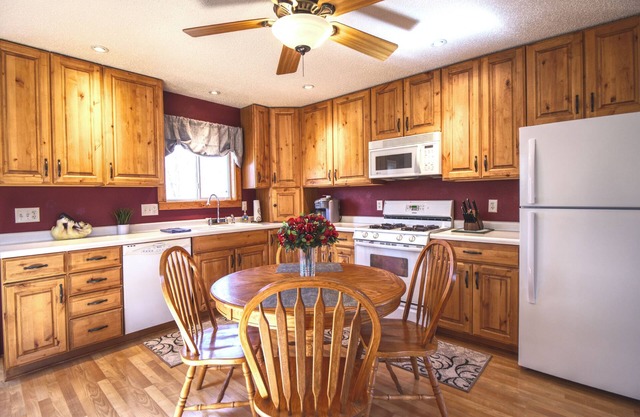 Relax, Rejuvenate & Renew in Lower Long Lake Area