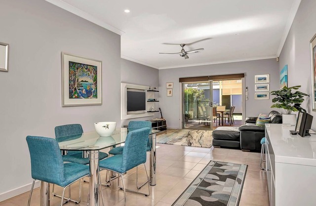 Relaxing Getaway Steps from Grange Beach